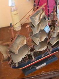 Barca a vela antica x amatori a modellino