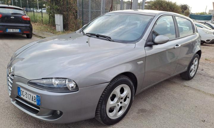 Alfa Romeo 147 1.6 benzina