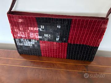 Pochette nera e bordeaux