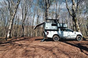 Pick up con cellula abitativa