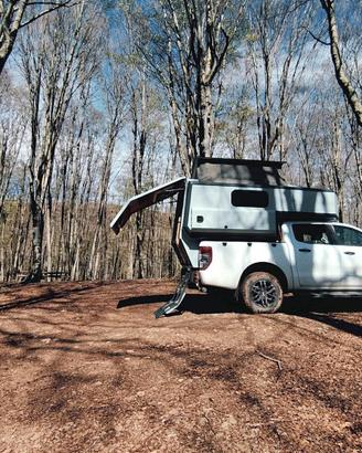 Pick up con cellula abitativa