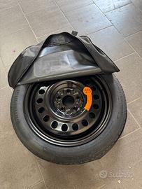 Ruotino di scorta Nissan Qashqai e catene neve