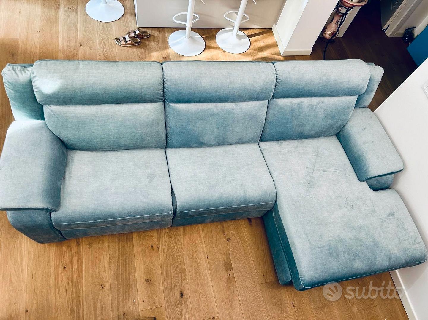 Splendido divano velluto carta zucchero Arredamento e Casalinghi