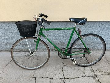 Bici corsa con mozzo ballerino
