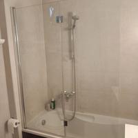 Box doccia in cristallo per vasca da bagno