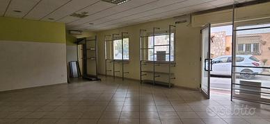 Locale commerciale a passatempo di osimo