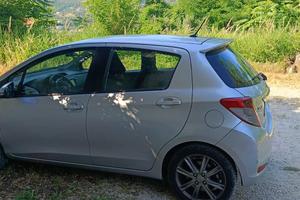 Yaris 1300 benzina