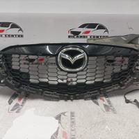 Griglia anteriore con sensori di parcheggio mazda