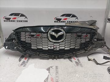 Griglia anteriore con sensori di parcheggio mazda