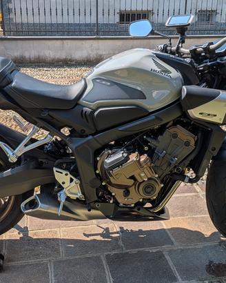 Honda CB 650 R E-Clutch