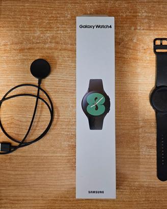 samsung watch 4 40mm + spigen cover e pellicola