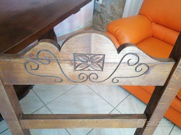 Set di 6 sedie + tavolo lungo in castagno antico