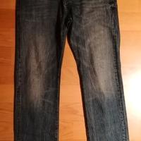 Jeans effetto "distressed" taglia 32x34