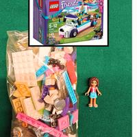 Lego Friends Puppy Parade 41301 con minifigure