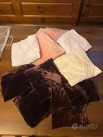 Cuscini piccoli velluto per esposizione