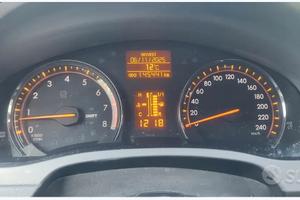 Toyota Avensis 1.8 Executive – 05/2010 – 150.000 
