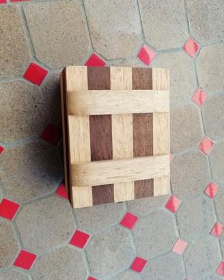 Scatola scrigno segreto legno rompicapo
