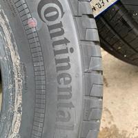 Continental 215/65 R15C 104/102T