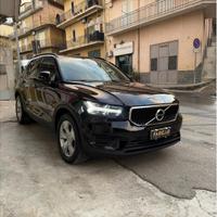 VOLVO XC40 D3 Geartronic Momentum Core