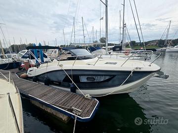 Quicksilver Activ 875 Sundeck anno 2018