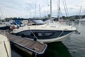 Quicksilver Activ 875 Sundeck anno 2018