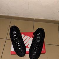 scarpe nere