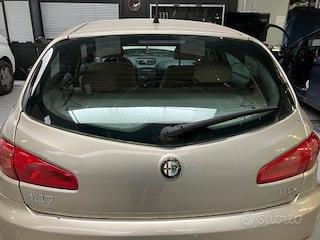 ALFA ROMEO 147 - 2005 JTDm 1.9 - 16V - 150cv