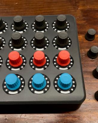 DJ TECHTOOLS Midi Fighter TWISTER