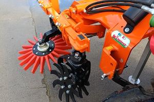 Scalzatore Interceppi Sarchiatrice a dita