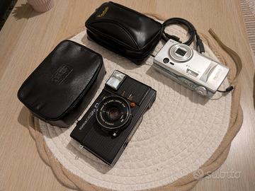 macchina fotografica più una in omaggio vintage