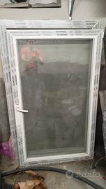finestra in PVC
