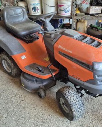 Trattorino tagliaerba Husqvarna tc 138 trattore