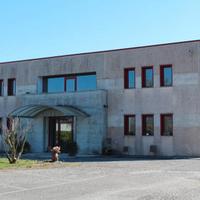 Uffici con capannone