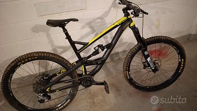 Enduro MTB YT Capra Alluminio L 27.5