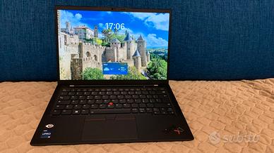 ThinkPad X1 Carbon Gen 10 Carbon Fiber + Magnesium