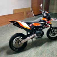 KTM 690 smc