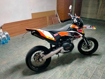 KTM 690 smc