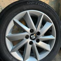 4 Cerchi originali SEAT  15” ( gommati )
