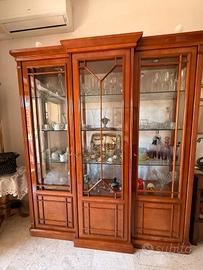 Sala da pranzo completa in radica di noce 