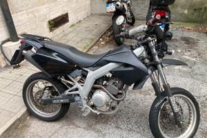 Derbi senda motard 125