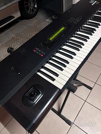 KORG M1