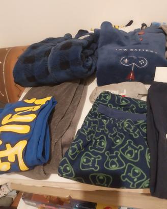 abbigliamento  bambino  6 / 8anni