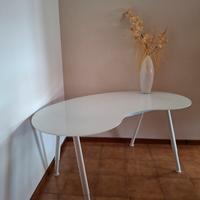 Scrivania a forma di fagiolo 