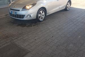 Renault Scenic Scénic 1.5 dCi 110CV Confort 2009