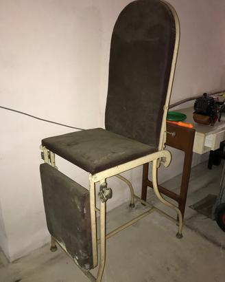 Poltrona lettino dottore antica