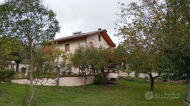 Villa bifamiliare su 2 livelli