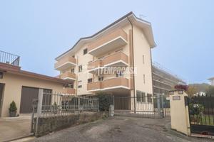 TRILOCALE IN ZONA FONTANELLE CON AMPI TERRAZZI, GA