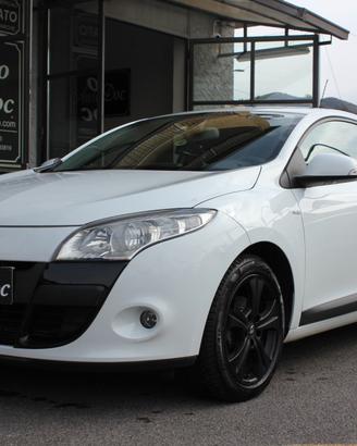 Renault Megane Coupé 1.5 dCi 110CV Luxe KIT DISTRI