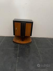 Comodino di grandi dimensioni art deco