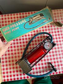 Pompa a pedale vintage per bici